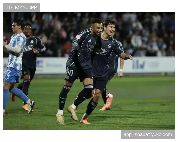 皇马防守稳定性下降成为隐患，球队表现波动对赛季走势形成制约